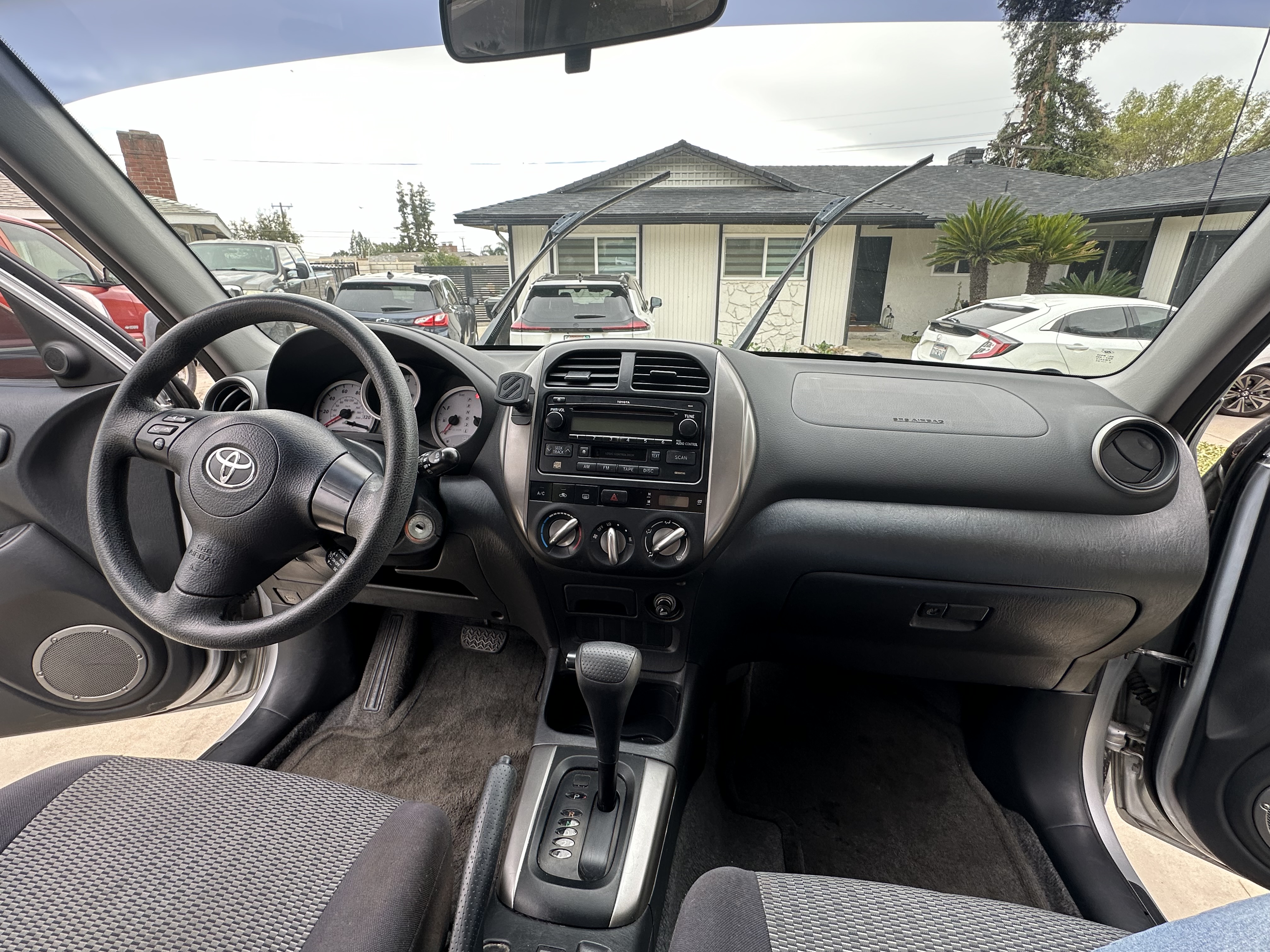Used 2004 Toyota RAV4 2WD image 11