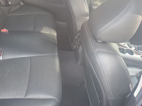 Used 2016 INFINITI Q50 Red Sport 400 image 15