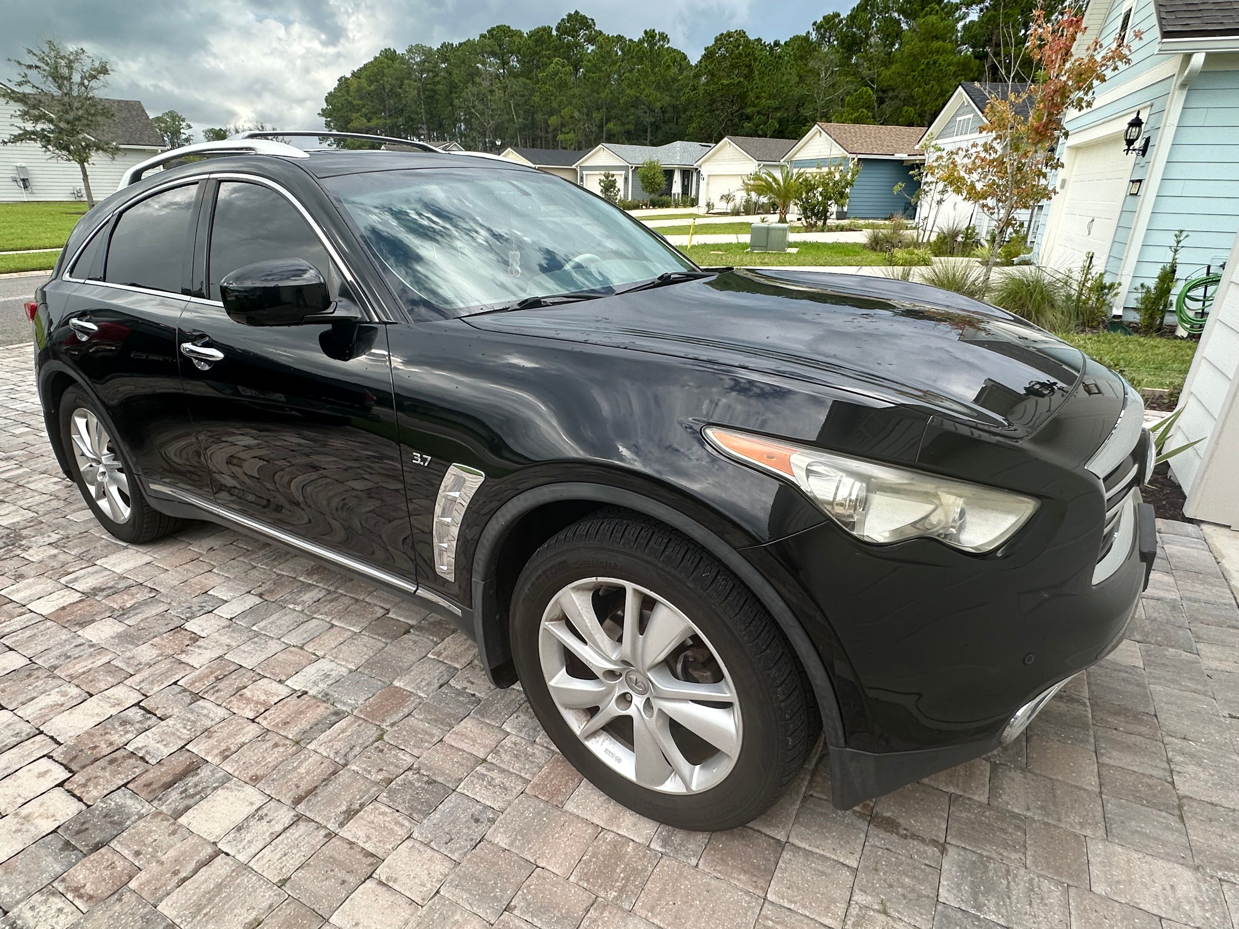 Used 2015 INFINITI QX70 AWD w/ Premium Package image 5