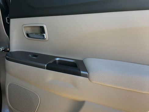 Used 2018 Mitsubishi Outlander Sport ES FWD image 11