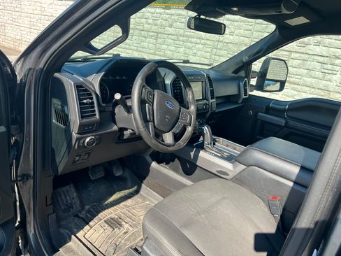 Used 2019 Ford F150 XLT w/ Equipment Group 302A Luxury AWD/4WD image 10