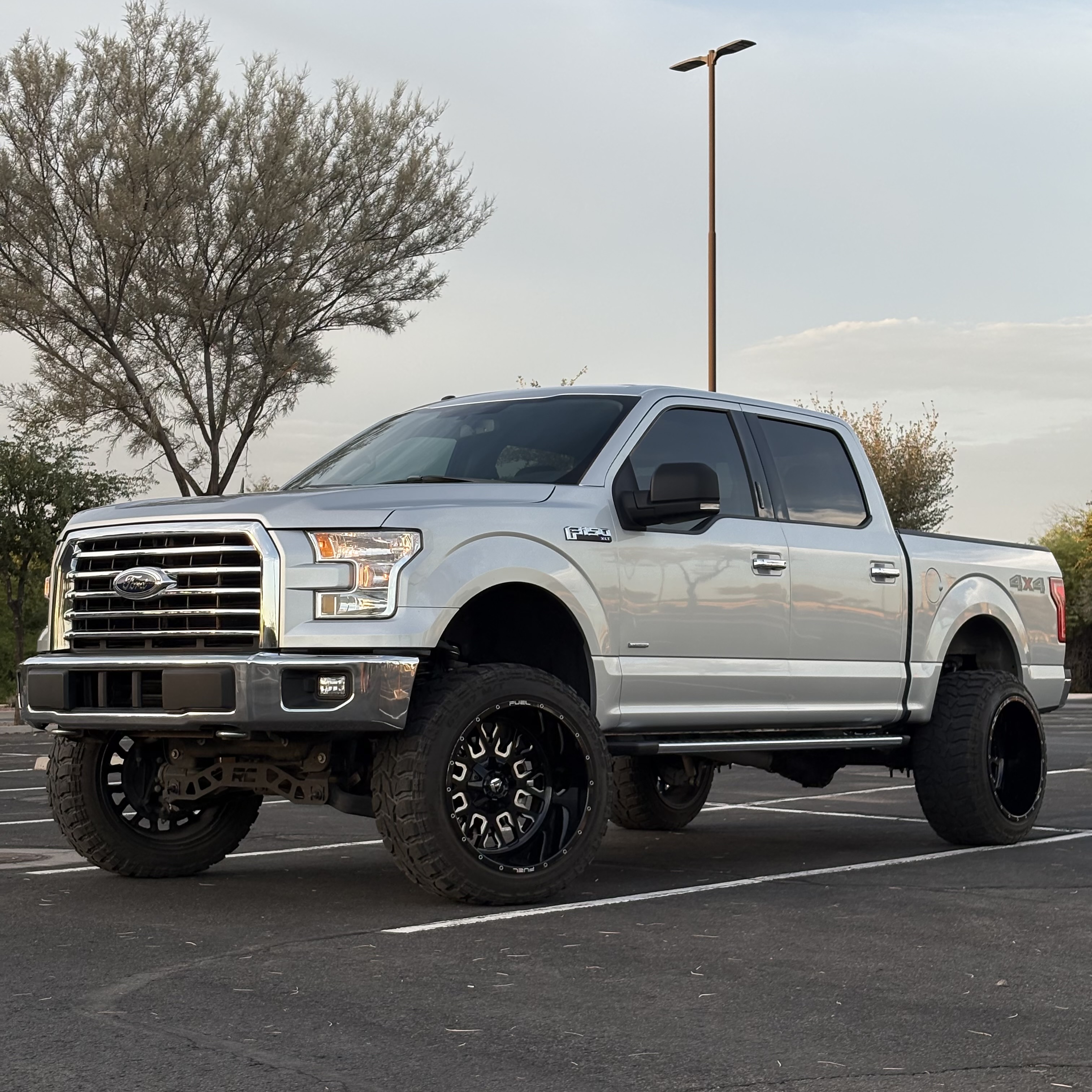 Used 2016 Ford F150 XLT w/ Equipment Group 302A Luxury AWD/4WD image 1