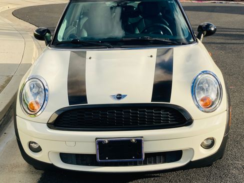 Used 2008 MINI Cooper Hardtop image 2