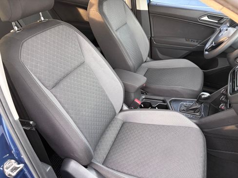 Used 2018 Volkswagen Tiguan S image 18