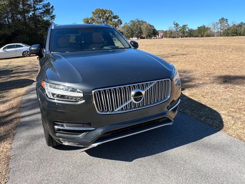Used 2017 Volvo XC90 T6 Inscription w/ Vision Package image 10