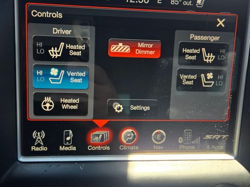 Used 2015 Jeep Grand Cherokee SRT w/ Luxury Group II AWD/4WD image 17