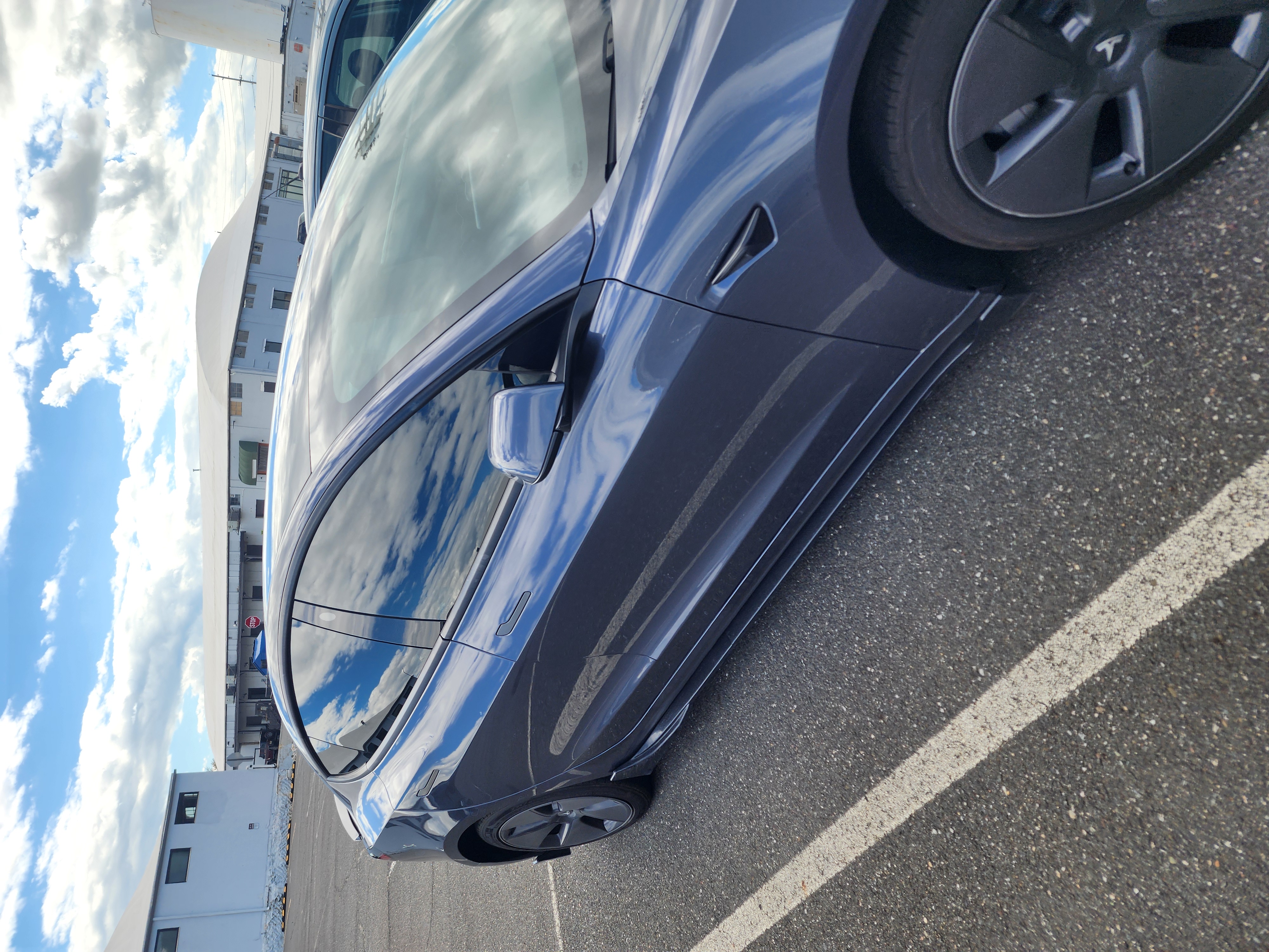 Used 2023 Tesla Model 3 Standard Range RWD image 1