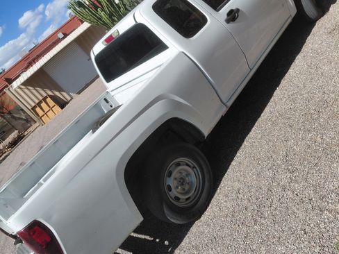 Used 2006 Chevrolet Colorado W/T image 1