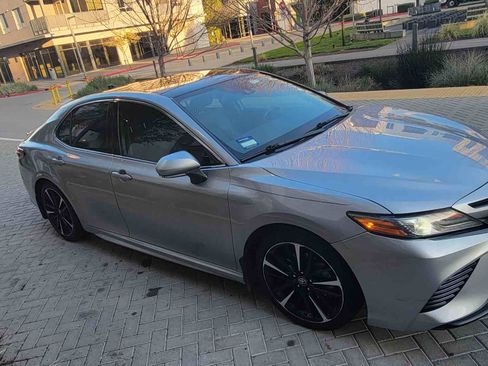 Used 2019 Toyota Camry XSE image 8