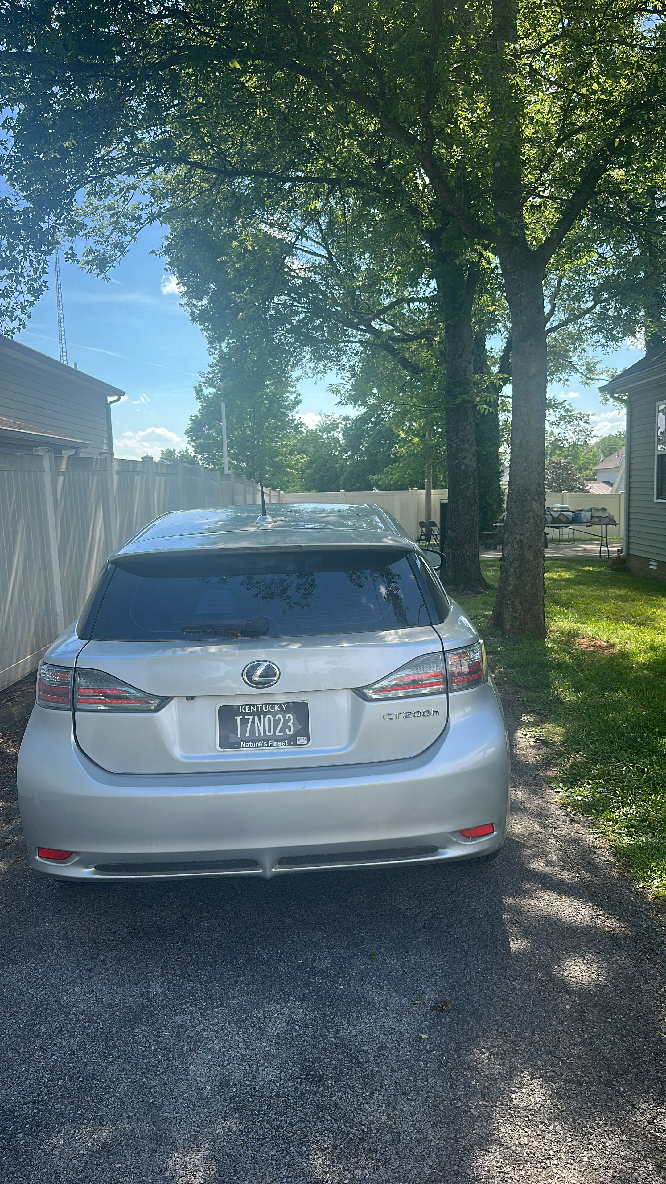 Used 2012 Lexus CT 200h Premium w/ Leather Pkg FWD image 6