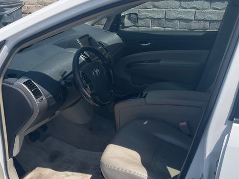 Used 2006 Toyota Prius FWD image 2