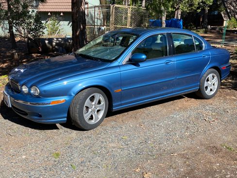 Used 2002 Jaguar X-TYPE 3.0 image 1
