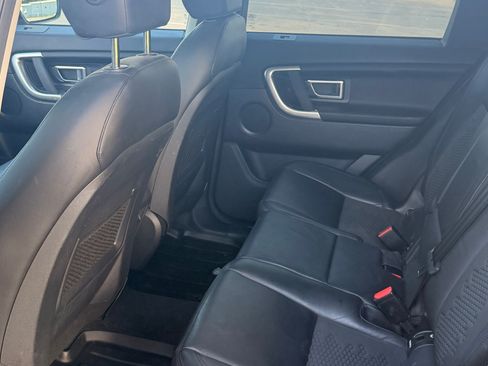 Used 2018 Land Rover Discovery Sport SE AWD/4WD image 11