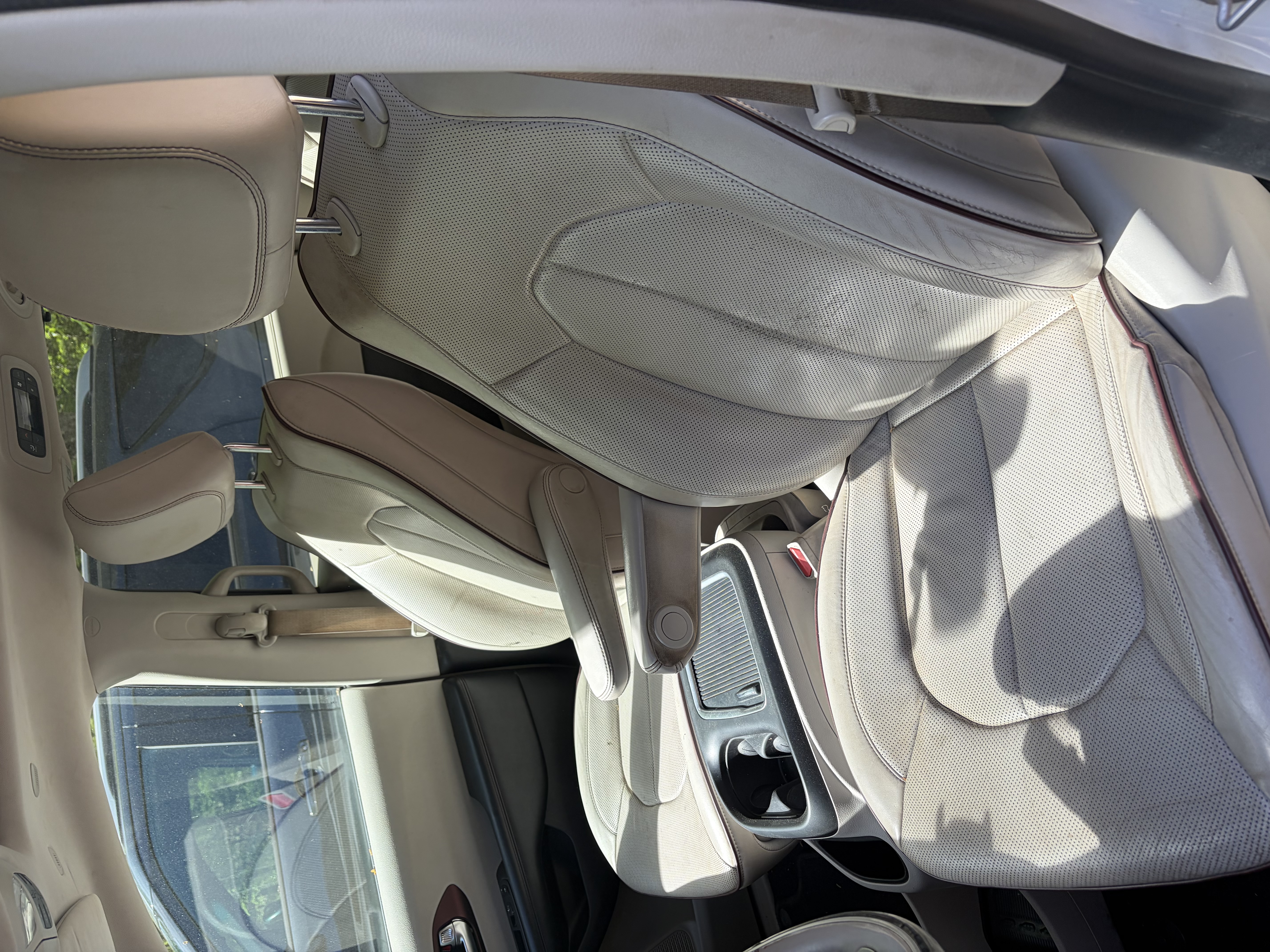 Used 2020 Chrysler Pacifica Limited FWD image 11