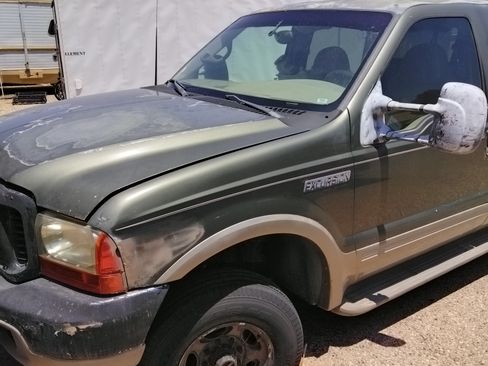 Used 2000 Ford Excursion Limited image 1