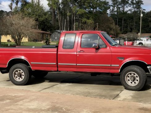 Used 1996 Ford F250 Long Bed image 1