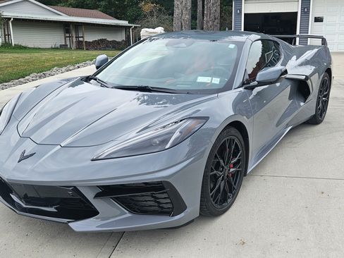 Used 2024 Chevrolet Corvette Stingray Preferred Cpe w/ Stealth Interior Trim Package image 1