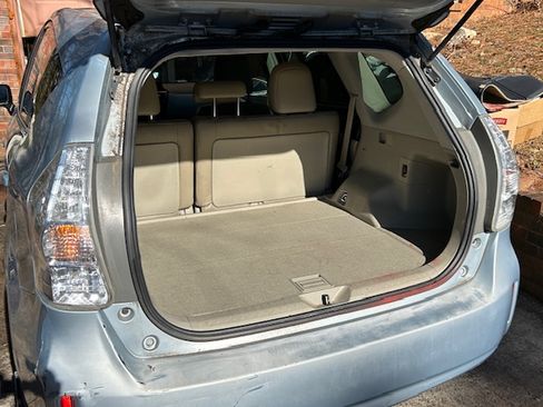 Used 2014 Toyota Prius V Five image 13