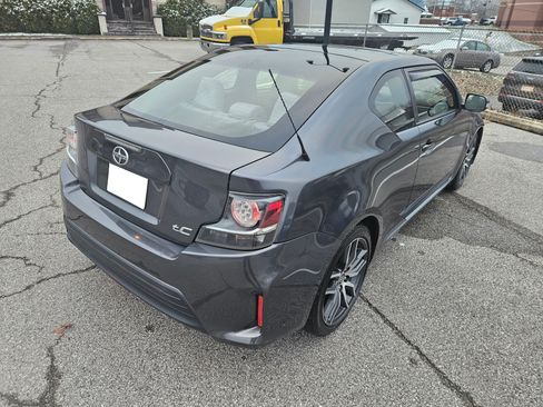 Used 2015 Scion tC Hatchback Coupe 2D image 6