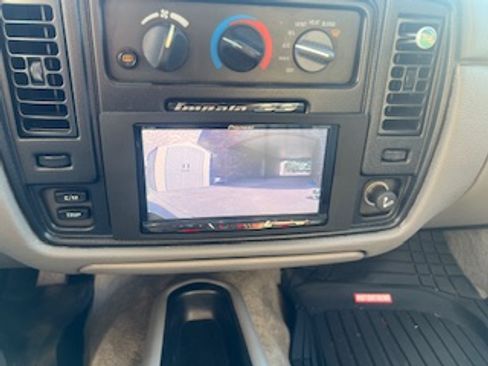 Used 1996 Chevrolet Impala SS RWD image 9