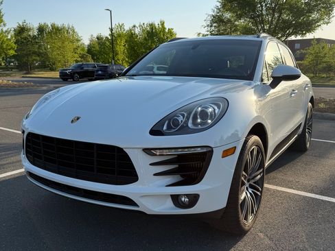 Used 2015 Porsche Macan S AWD/4WD image 4