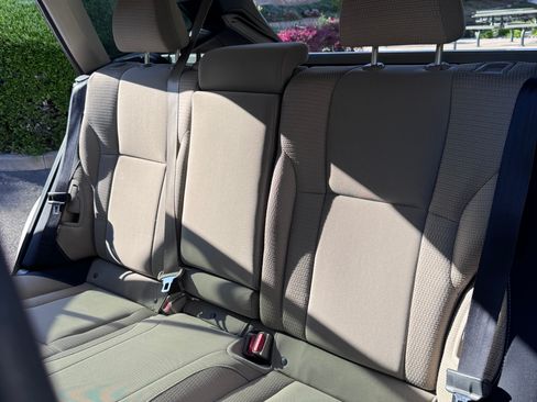 Used 2020 Subaru Outback Premium image 11