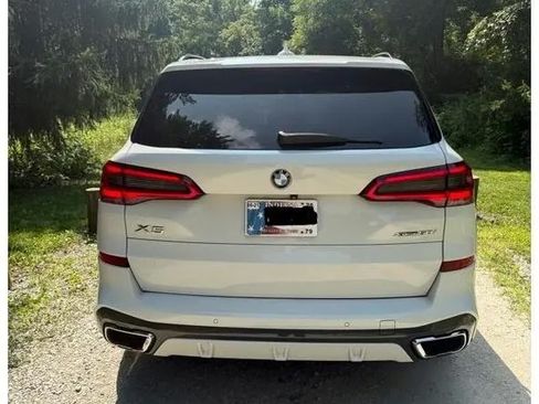 Used 2019 BMW X5 xDrive50i w/ M Sport Package AWD/4WD image 2