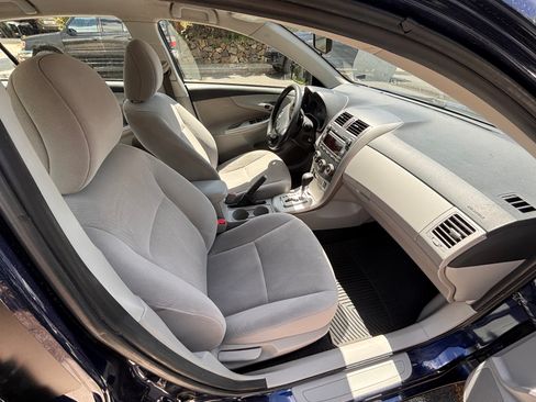 Used 2011 Toyota Corolla LE FWD image 9