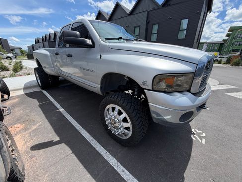 Used 2004 Dodge Ram 2500 Truck SLT w/ Trailer Tow Group AWD/4WD image 9