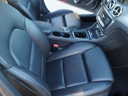 Used 2019 Mercedes-Benz GLA 250 image 15