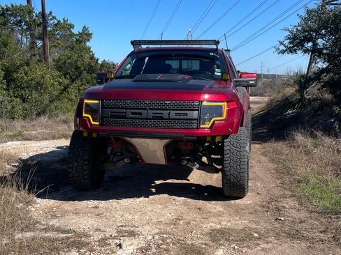 Used 2014 Ford F150 Raptor w/ Equipment Group 801A Luxury image 2