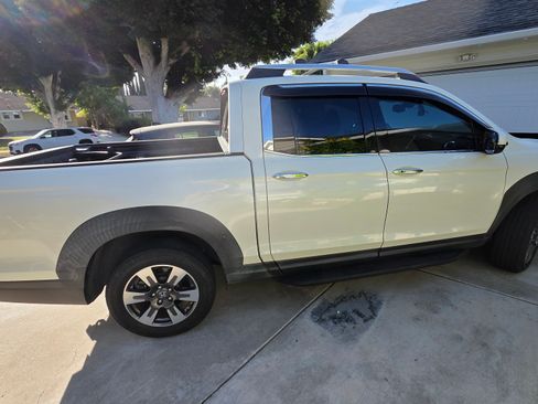 Used 2017 Honda Ridgeline RTL-E image 4