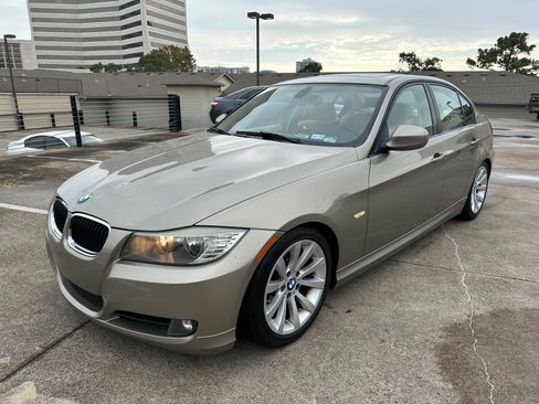 Used 2011 BMW 328i Sedan image 2