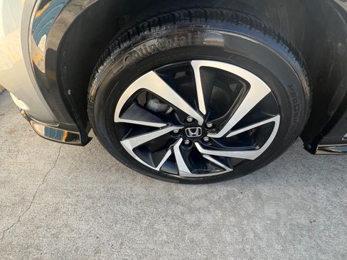 Used 2020 Honda HR-V Sport image 12