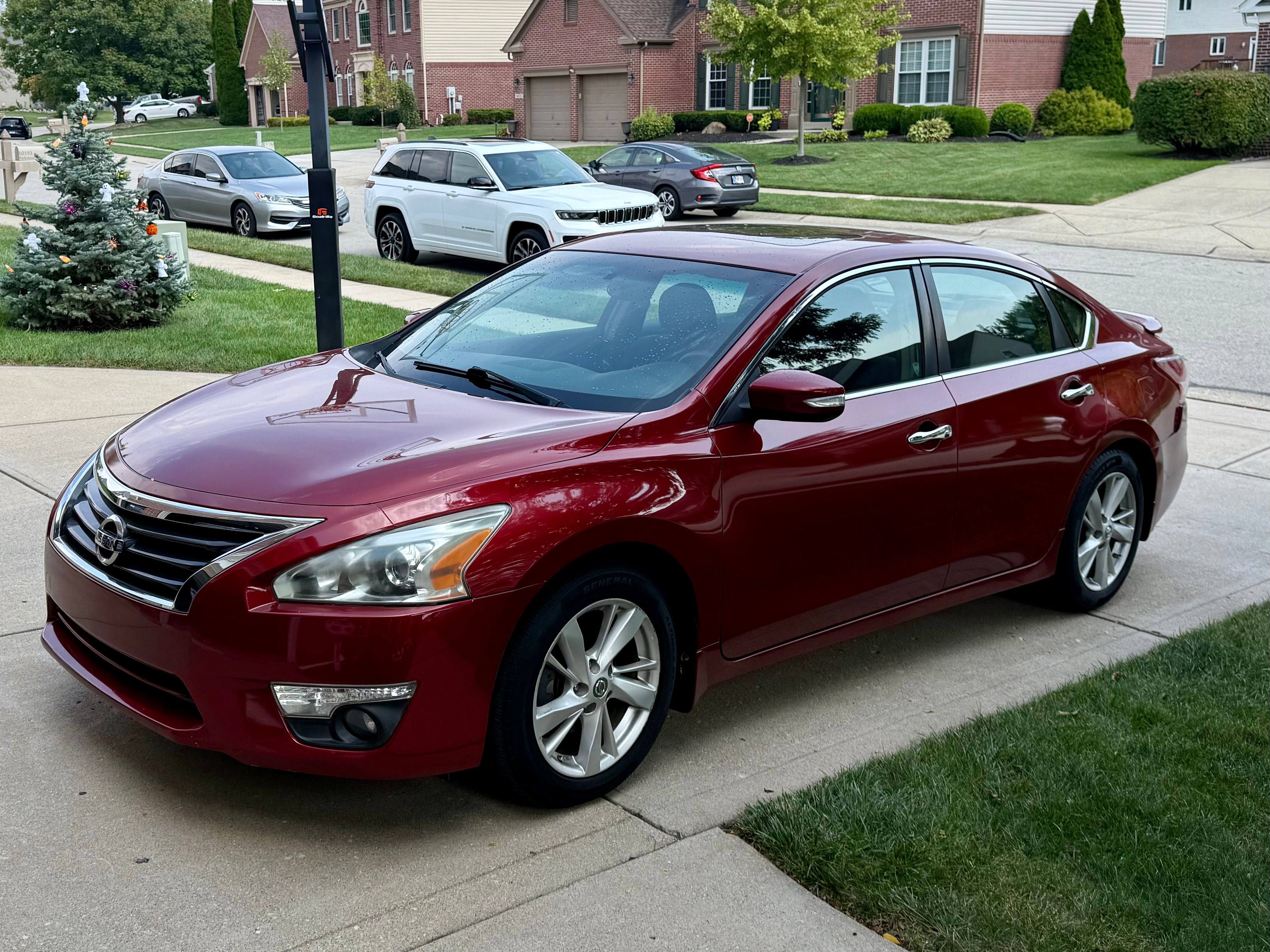 Used 2013 Nissan Altima 2.5 SV w/ 2.5SV Convenience Pkg FWD image 1