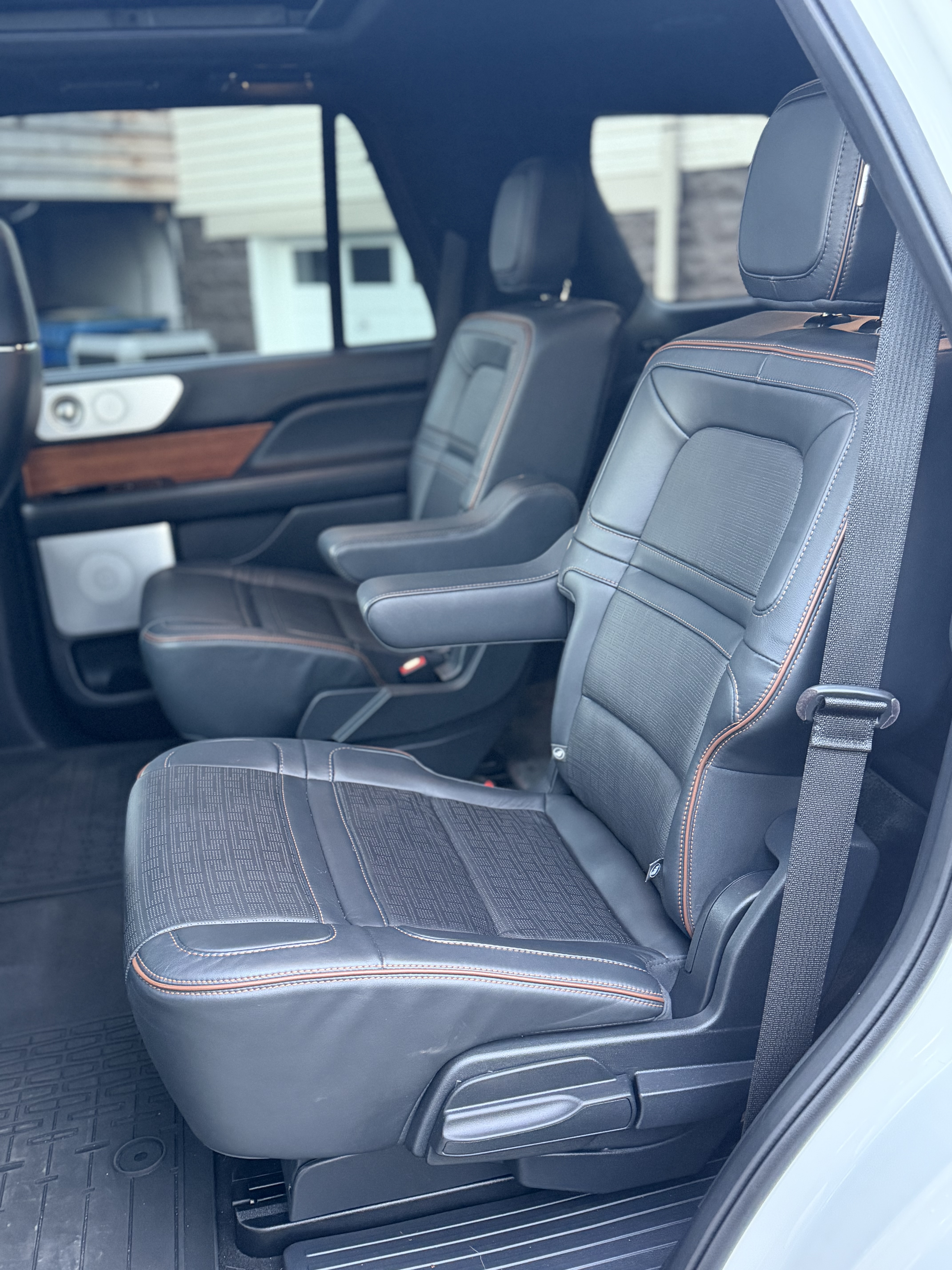 Used 2023 Lincoln Navigator Black Label AWD/4WD image 10