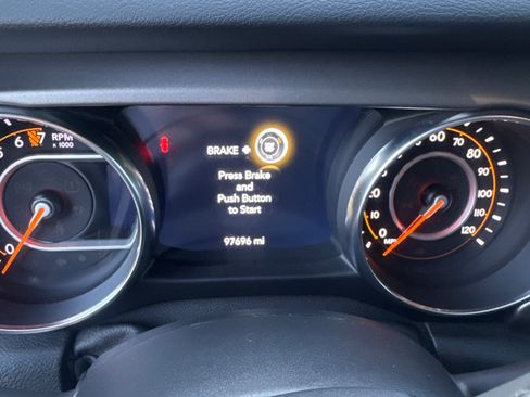 Used 2020 Jeep Wrangler Unlimited Sport S image 2