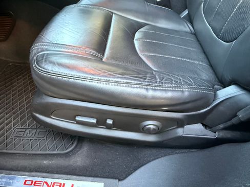 Used 2016 GMC Acadia Denali AWD/4WD image 14
