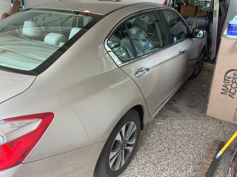 Used 2013 Honda Accord LX image 4