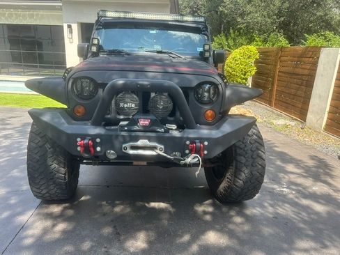 Used 2013 Jeep Wrangler Unlimited Sport AWD/4WD image 5