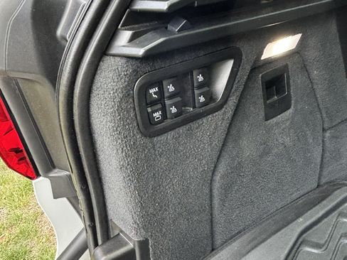 Used 2020 BMW X7 xDrive40i w/ M Sport Package AWD/4WD image 20