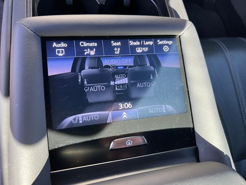 Used 2018 Lexus LS 500h 500h Sedan 4D w/ Luxury Package image 10