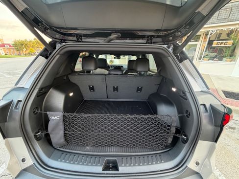 Used 2027 GMC Terrain Elevation w/ Elevation Premium Package AWD/4WD image 4