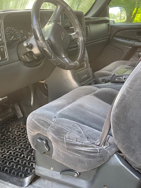 Used 2000 Chevrolet Silverado 1500 LS AWD/4WD image 6