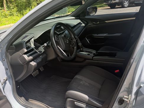 Used 2020 Honda Civic Sport image 14