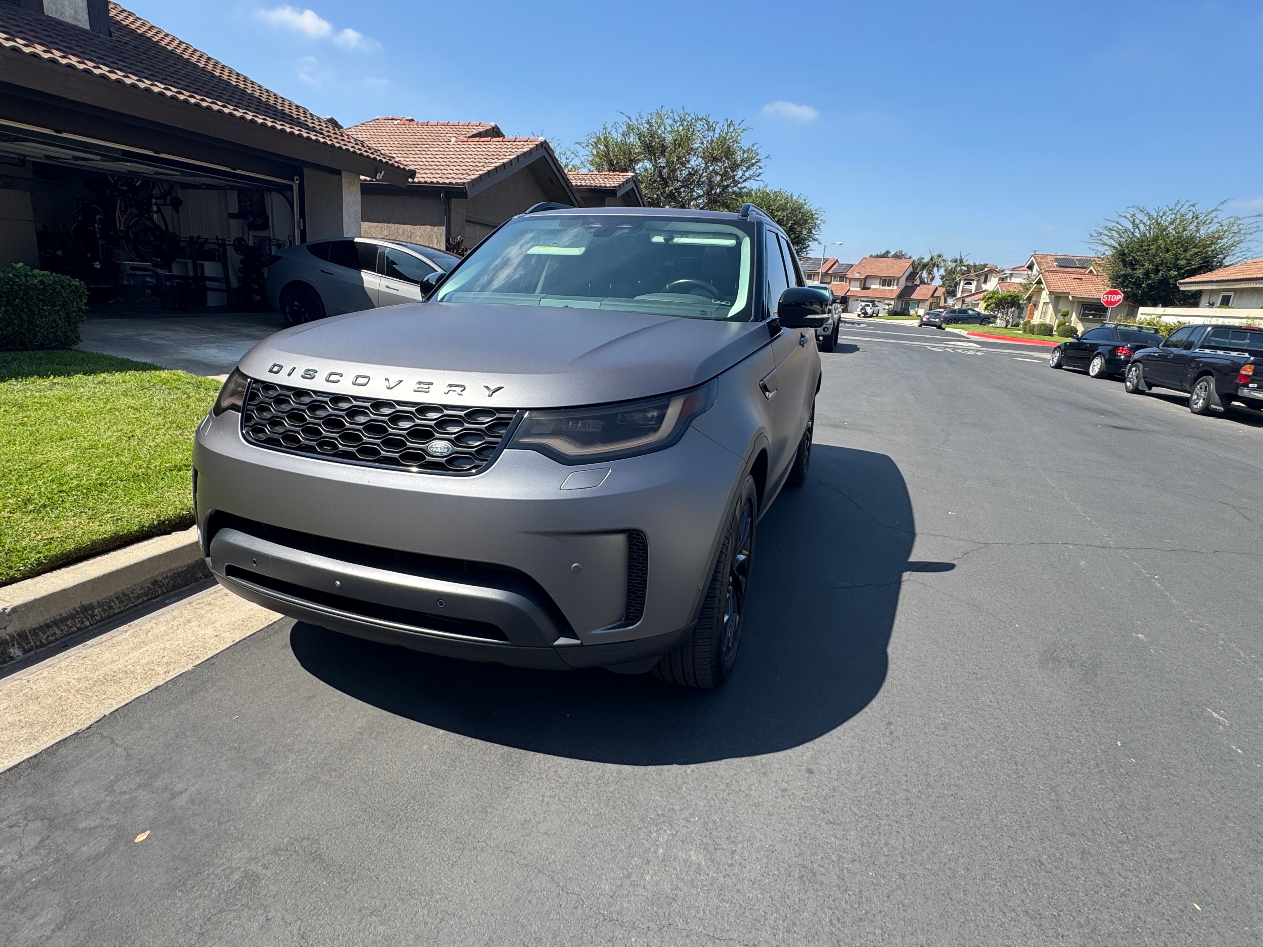 Used 2024 Land Rover Discovery S AWD/4WD image 1