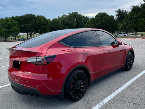 Used 2022 Tesla Model Y Performance AWD/4WD image 8