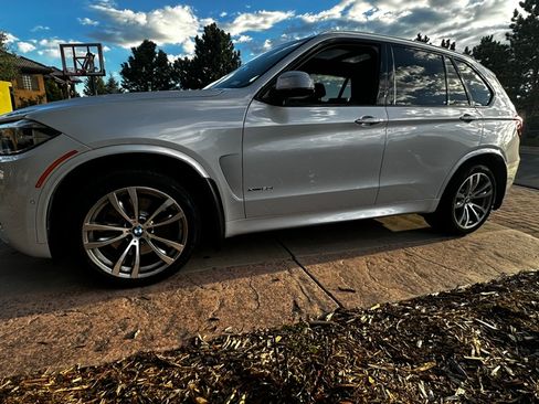 Used 2017 BMW X5 xDrive50i AWD/4WD image 2