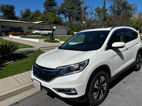Used 2016 Honda CR-V Touring image 1