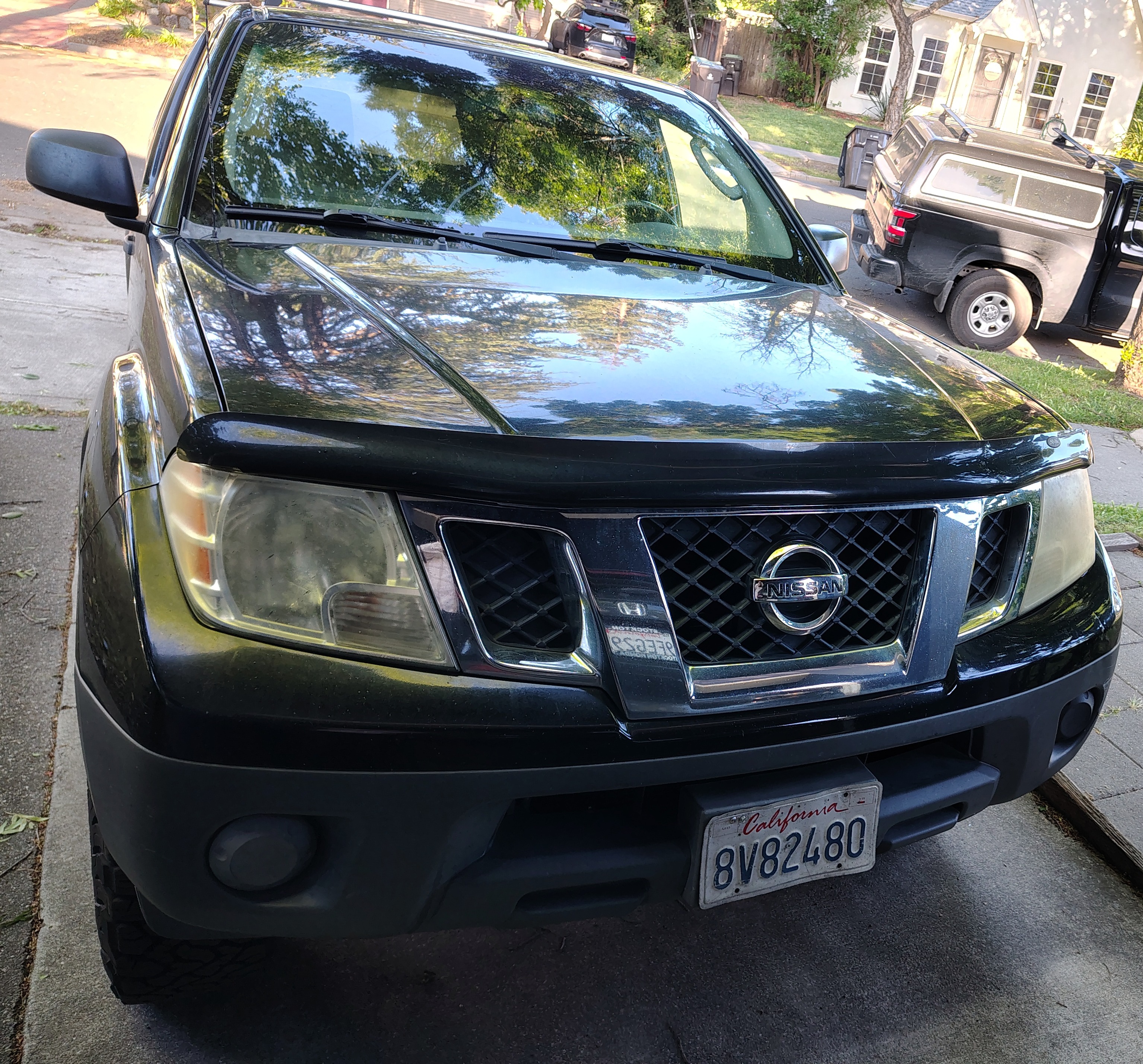 Used 2011 Nissan Frontier S w/ S Preferred Pkg RWD image 1
